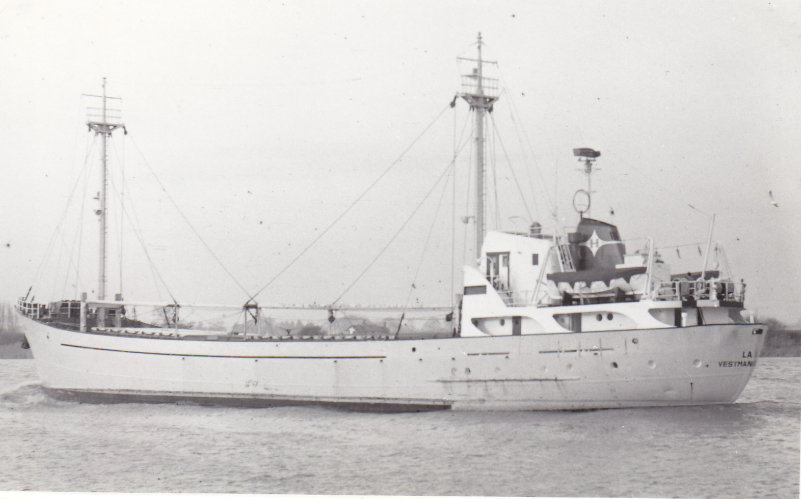 BNR 1075 - Frachtmotorschiff Laxa 